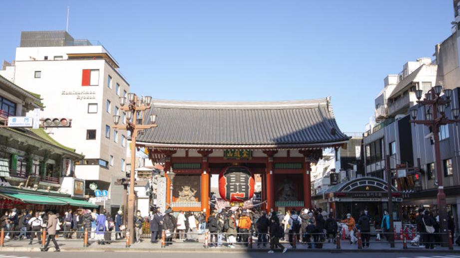 今あらためて行きたい観光スポット、都内屈指の寺院・浅草寺と仲見世商店街へ