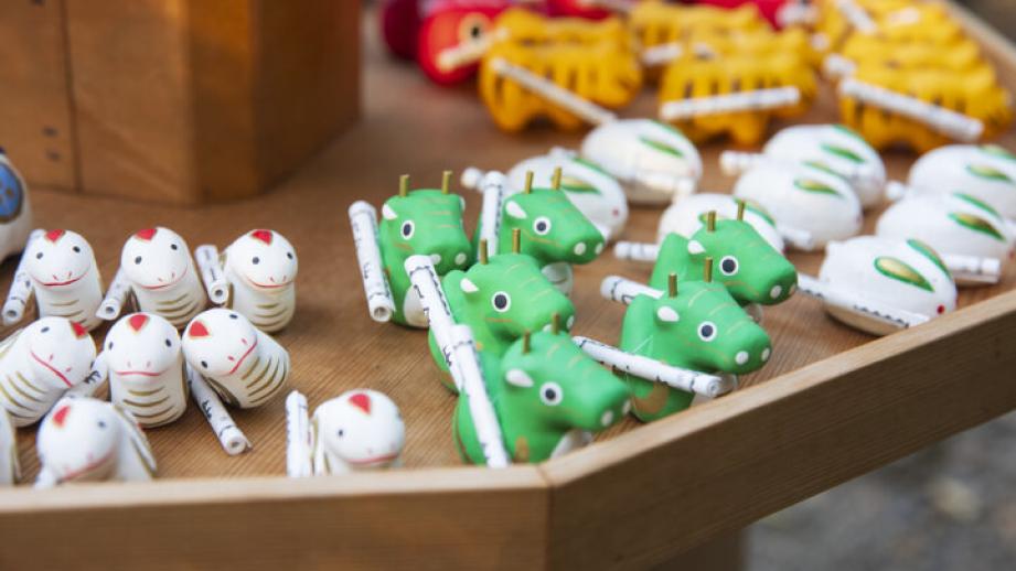 徳川吉宗が建立した「赤坂氷川神社」へ。 限定御朱印や「はりこ干支みくじ」を目当てに