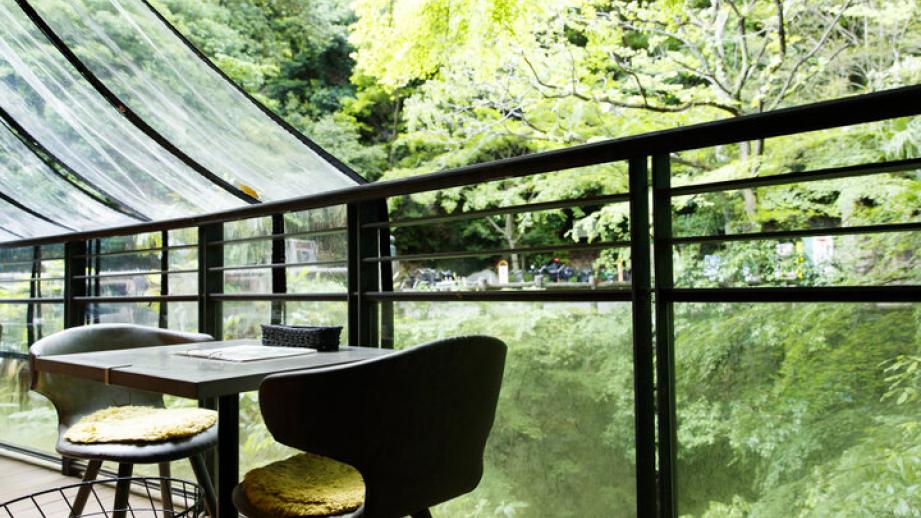 ホタルが鑑賞できる川床テラスも♪レトロ建築が目を引く大阪・箕面の「YUZUYAカフェ」