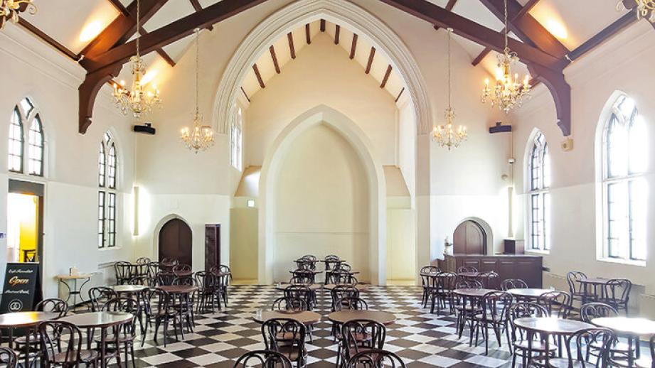 神戸で楽しむクラシカルさんぽ〜重要文化財のティーブティックからアンティークカフェまで〜