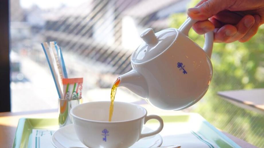 創業130年の和菓子屋が鎌倉駅前で手掛ける王道の喫茶室♪豊島屋「パーラー扉」