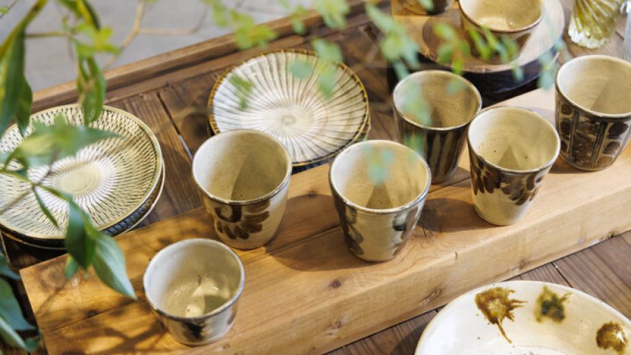 招き猫の箸置きも♪沖縄の器「やちむん」や九州の陶磁器に出会えるお店／豪徳寺「うつわのわ田」