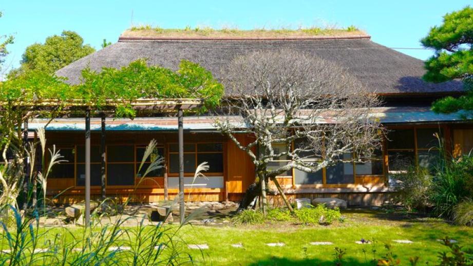 築100年超の鎌倉のお屋敷でのんびり過ごす癒しのひととき♪旧大佛次郎茶亭「カフェ大佛茶廊」