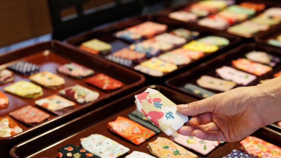 尾道の坂に立つ国宝の寺・浄土寺で、「しあわせ守り」作り体験＆拝観