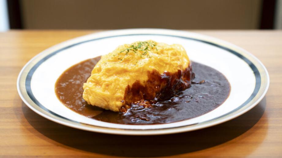 日本橋・老舗書店「丸善」のカフェでほっとひと息～元祖ハヤシライスや文豪の小説にヒントを得たレモンケーキって？～