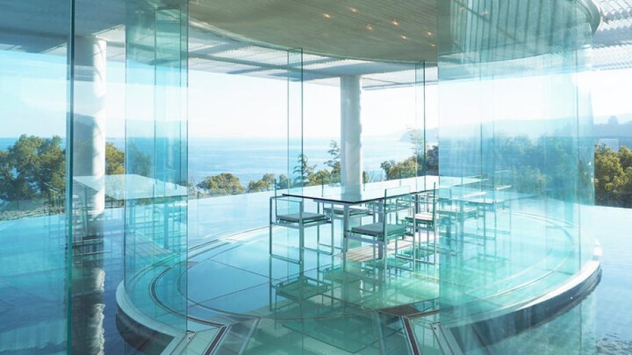 ガラスに触れ、視覚で涼を感じる旅へ～巨大万華鏡を堪能できる美術館から水とガラスをテーマにした絶景宿まで～