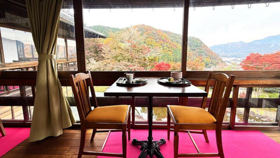 築100年の文化財で特別な和スイーツ体験を♪ 大正ロマンあふれる秘密のラウンジ「豊門会館」