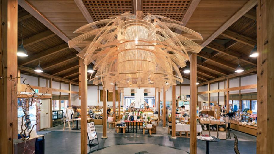 手しごとの温もりに触れる、丸子の旅。静岡のおいしいモノ・体験・お土産がそろう「駿府の工房 匠宿」