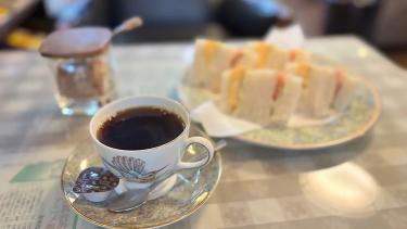 高岡駅南で半世紀 本格焙煎コーヒーと軽食を楽しむ老舗喫茶【自家焙煎珈琲店 らんぶる】