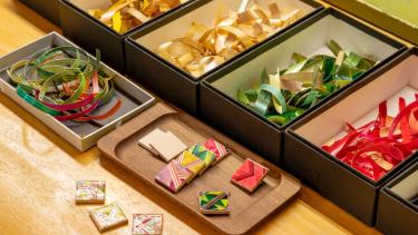 城崎温泉で伝統工芸を体験♪色とりどりの麦わら細工にときめく「かみや民藝店」