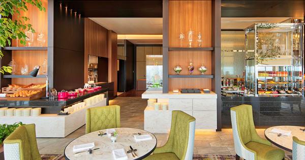 特別な日に泊まりたい！シティエリアの「最高級ラグジュアリーホテル」カップル人気宿