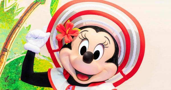 東京ディズニーランド「ミニーのスタイルスタジオ」夏限定ファッションを公開！