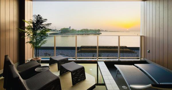 「鳥居崎倶楽部 HOTEL＆SEAFOODS」客室テラス