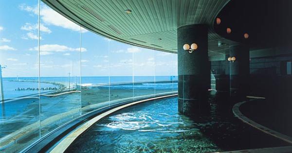 雄大な日本海を一望できる東尋坊三国温泉