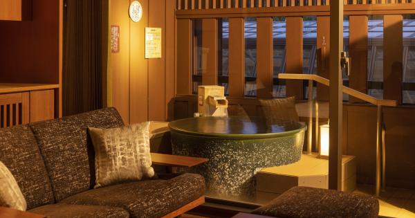 「白雲の館」の24室をリニューアルし、露天風呂付き客室を44室に増室。