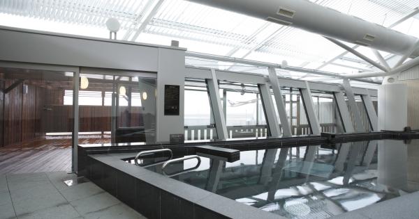 大浴場奥の展望デッキではテントサウナイベントも開催