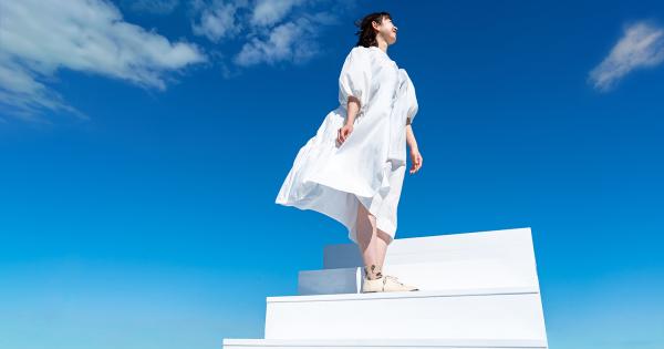 屋上庭園の「青への階段」