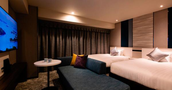 シックなデザインで落ち着いた雰囲気の【NAGASAKI　Plus+　スーペリアツイン／27.1平米】