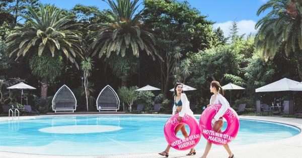 南国リゾート感満載の「Shell Pool」