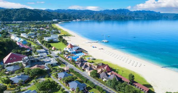 蒼い海と白浜のビーチが印象的なオクマプライベートビーチ＆リゾート