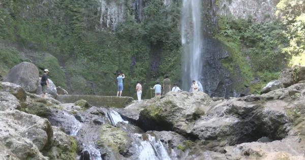 【大分】高さ85ｍの圧巻の景色「東椎屋の滝」日本の滝百選の１つで涼を感じる