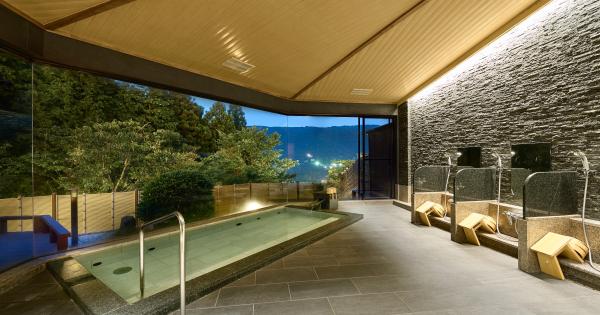 大浴場「湯けむり月」