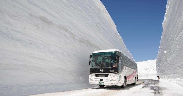 「立山黒部アルペンルート」雪の大谷