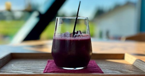 北陸で最も歴史あるぶどう園「やまふじぶどう園」残留農薬ゼロのぶどうを皮ごと堪能