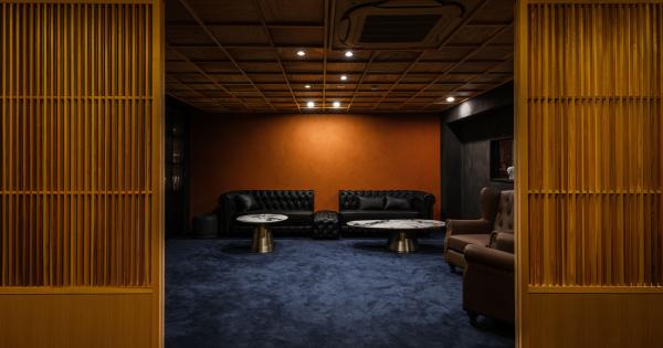 「箱根 ひばり乃」ラウンジ