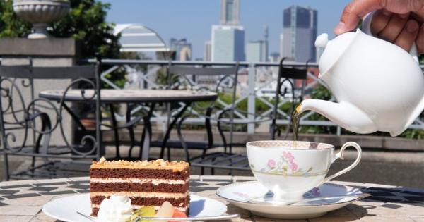 横浜のベイエリアを一望するテラスでまどろむティータイム♪「ブラフガーデンカフェ」