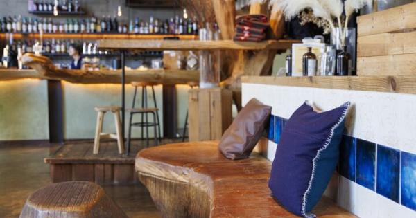 おしゃれなバー＆カフェラウンジも。世界の旅人が集まるゲストハウス／蔵前「Nui.」