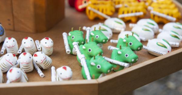 徳川吉宗が建立した「赤坂氷川神社」へ。 限定御朱印や「はりこ干支みくじ」を目当てに