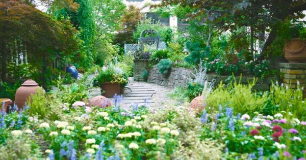 名古屋の都心で花と緑に囲まれる「久屋大通庭園フラリエ」は、カフェやレストランも魅力♪