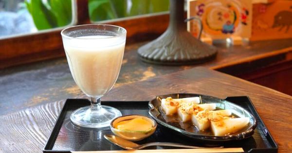 江戸時代に創業した老舗「天野屋」で天然糀の甘酒をいただく密やかな楽しみ♪