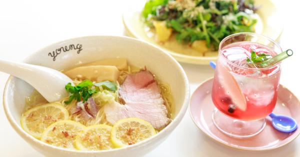 ラーメン＆アパレルのコラボが個性的♪生搾りレモンラーメンが話題の「ラーメンやんぐ」