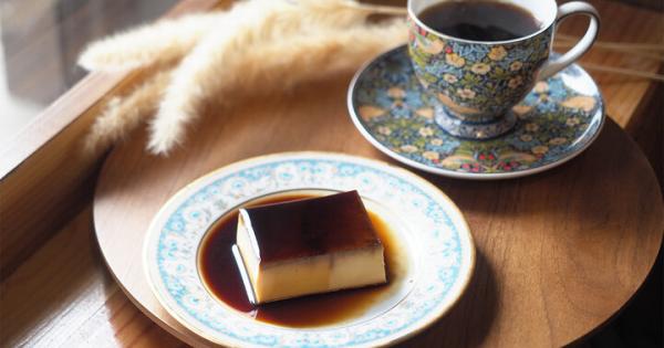 黄金のすすき揺れる箱根で週末トリップ。古民家アートカフェで楽しむ四角いレトロプリン「仙石原茶屋」