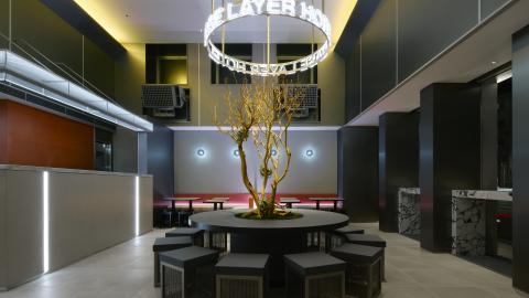 「BASE LAYER HOTEL FUKUOKA」ロビー