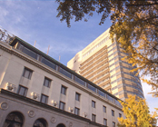 �z�e���j���[�O�����h