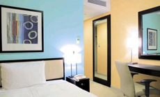 �z�e���T�����[�g���