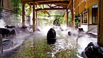 三朝温泉 依山楼 岩崎