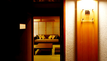 �ɓ���������@���œ��Ƃ���ߌ�O�䂩��̏h�@����