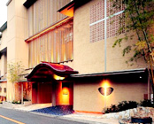 �M�C����@���̐��@�M�C�ڊy�z�e��