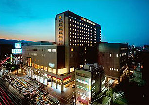 �z�e�����q�F�{