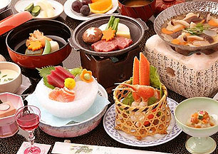 水上唯一の16の癒し湯めぐりと渓谷足湯の宿 水上館