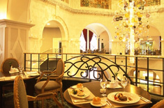 ���C�����I�[�N�z�e���@�X�p���K�[�f���Y