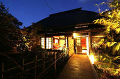 あまやどりの宿 雨情草庵