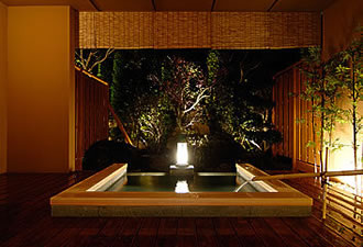 [�����N�摜] ���œ��Ƃ���ߌ�O�䂩��̏h ����