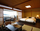 ���O�W���A���[�@�a�@�z�e���@���̌O