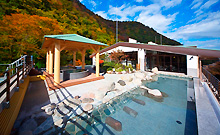 �������{����@�V����