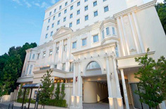 �T�[�E�B���X�g���z�e��